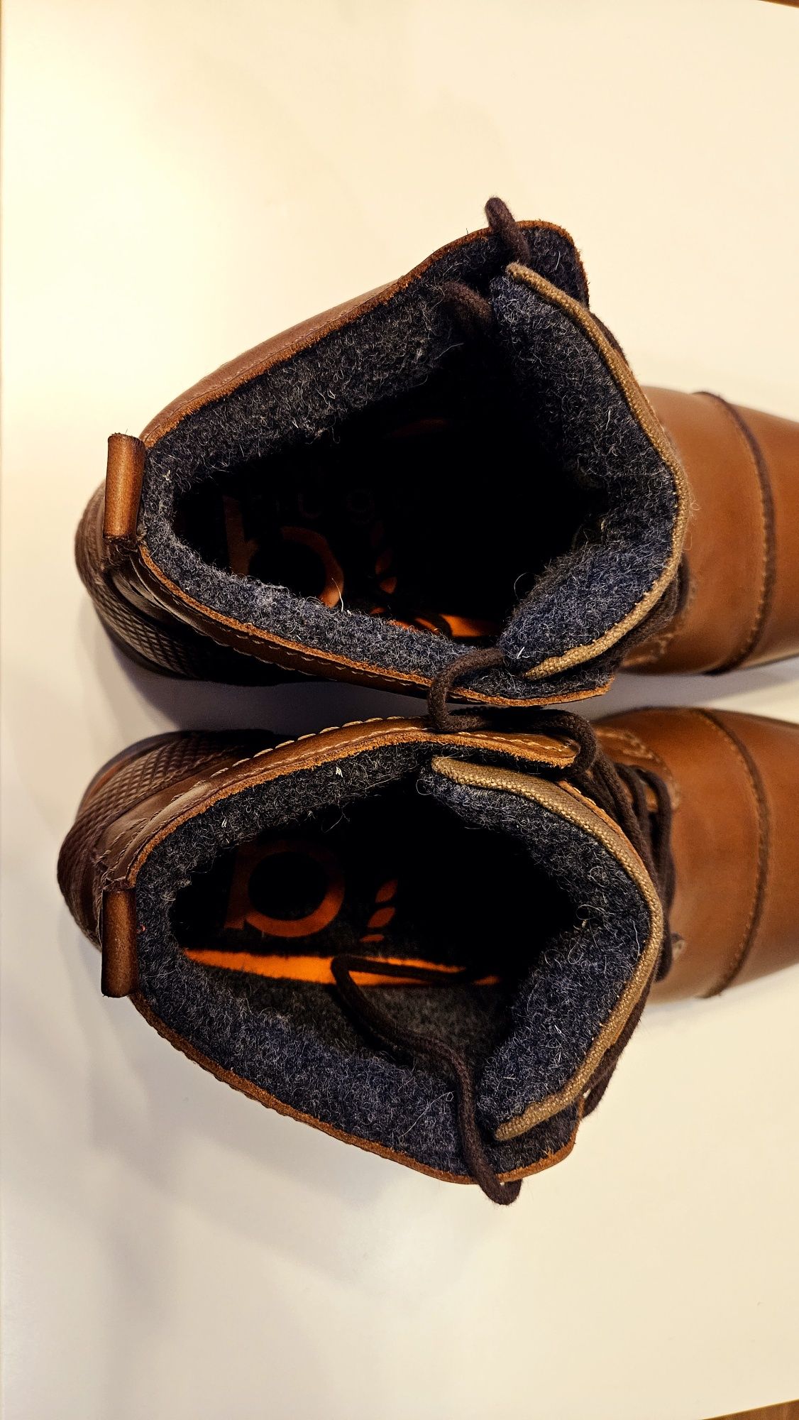 Nowe buty Bugatti skórzane ocieplane brąz rozmiar 42