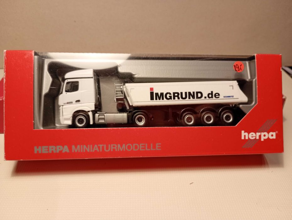 Herpa Mercedes Actros