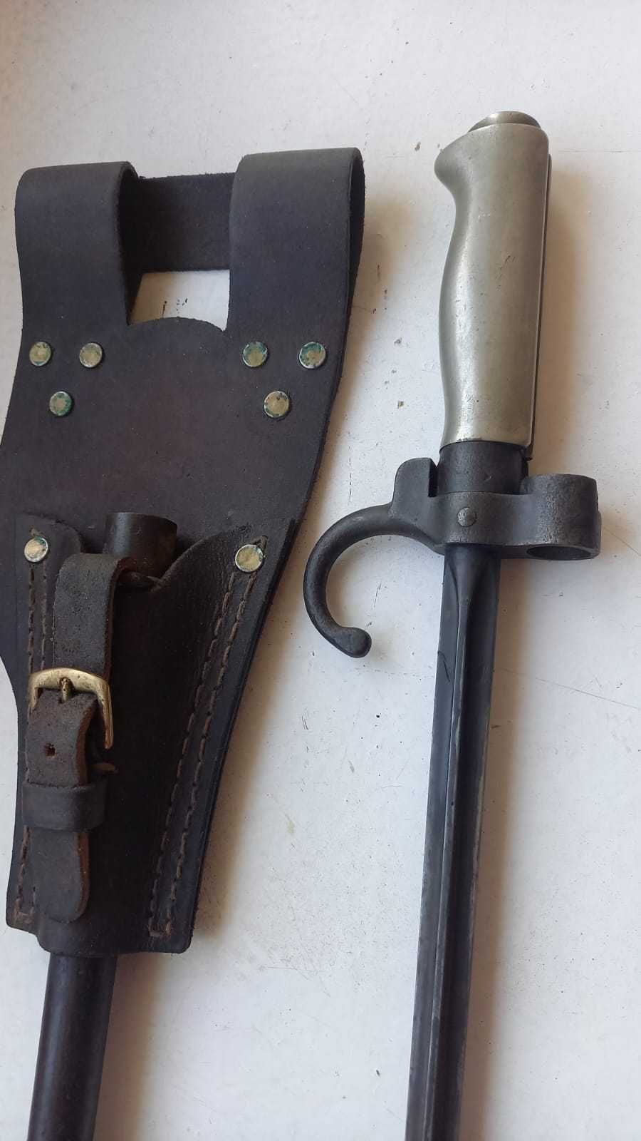 Bagnet Lebel wz.1886/92 pochwa i żabka.