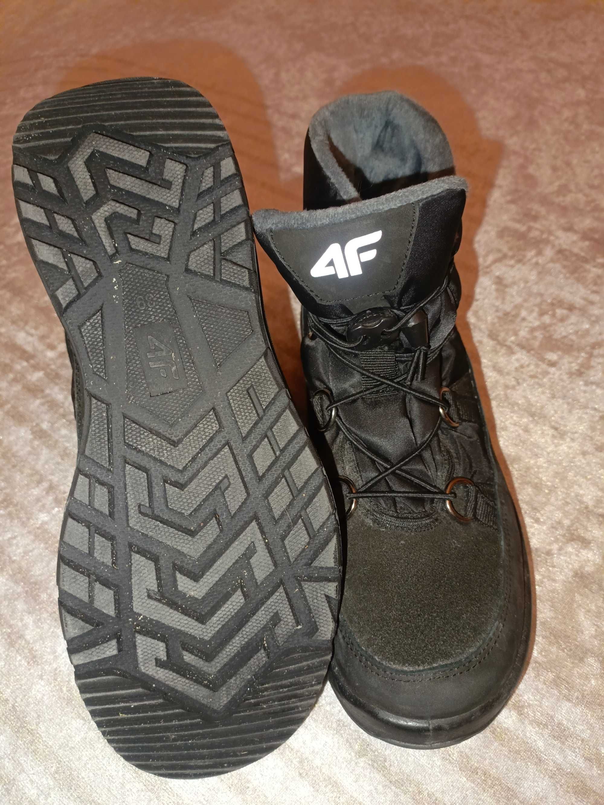 Buty czarne 4F rozmiar 39