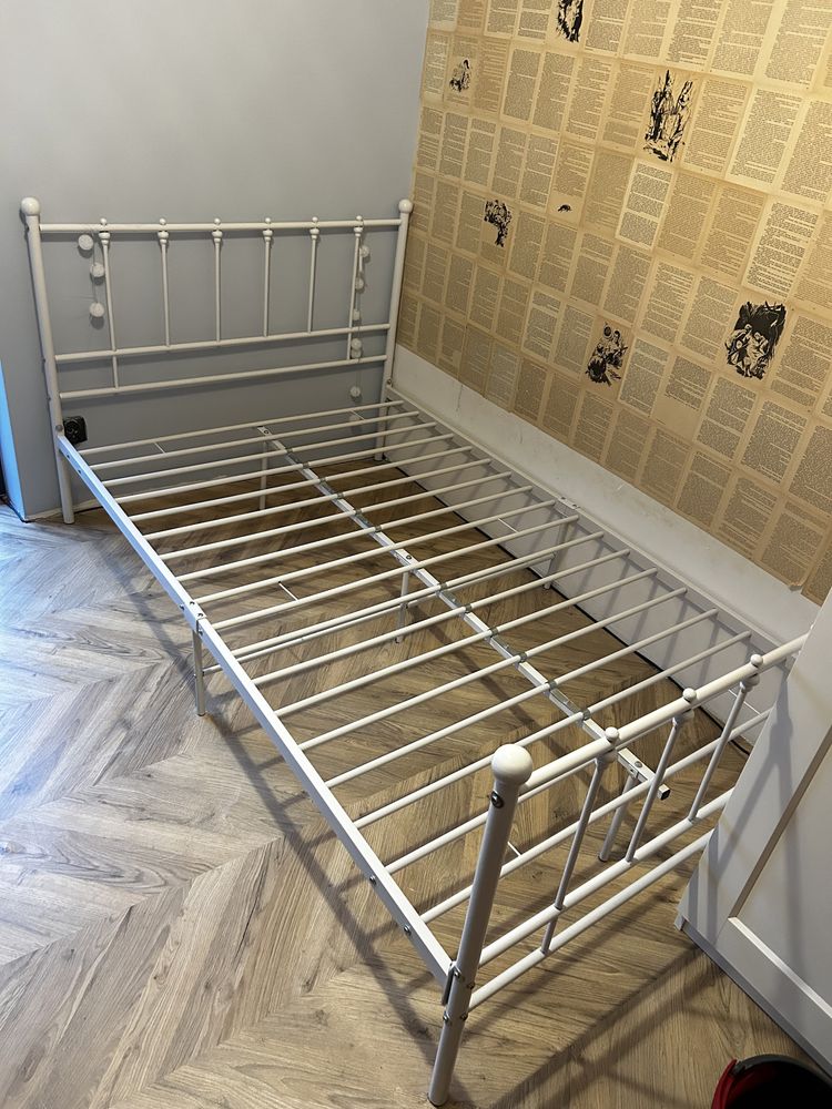 Metalowe biale łozko 120x200