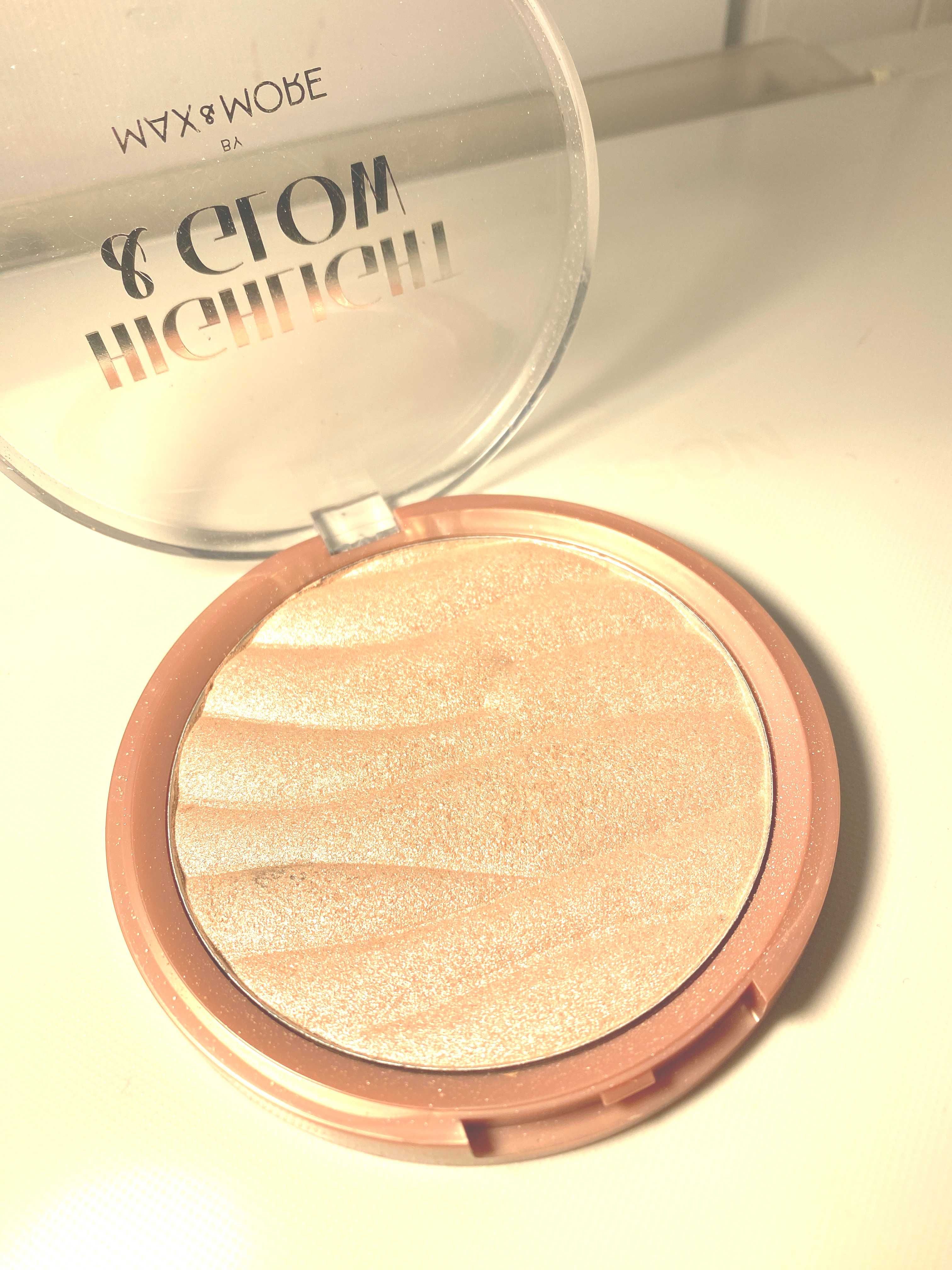 rozświetlacz srebrny do twarzy i ciała Highlight & Glow Max & More