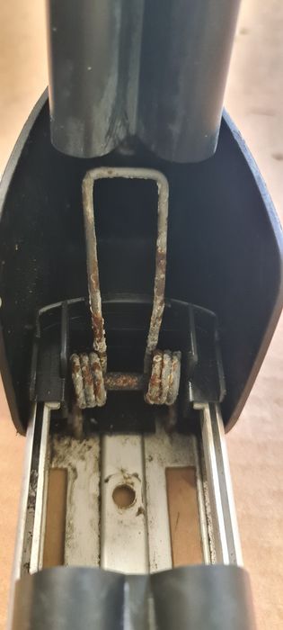 Uchwyt na narty Thule 726 na wsuwki Robocza 40cm Wysyłka