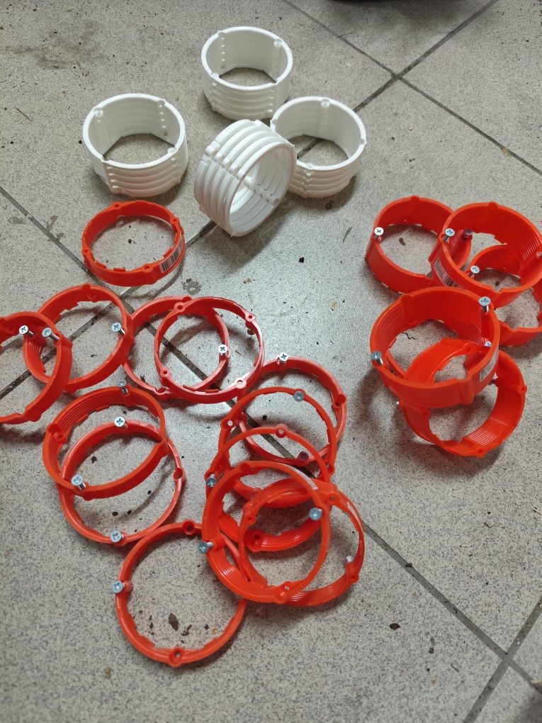 Pierścienie dystansowe, przedłużki puszek elektrycznych