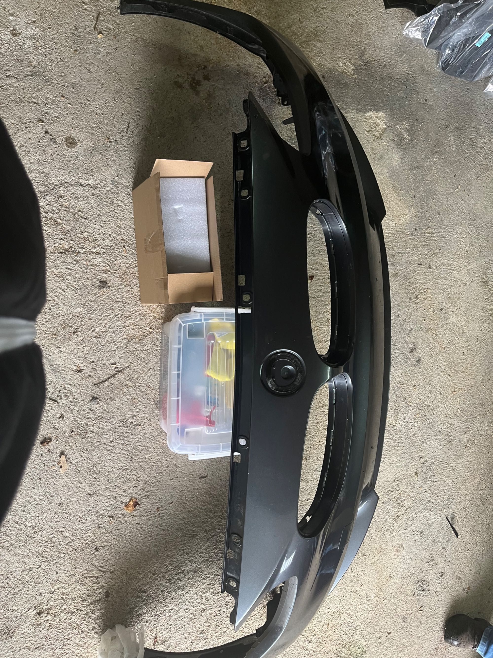 Pára-choques BMW F20 pre-LCI com acessórios