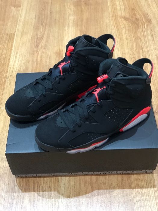 Nike Air Jordan 6 Retro