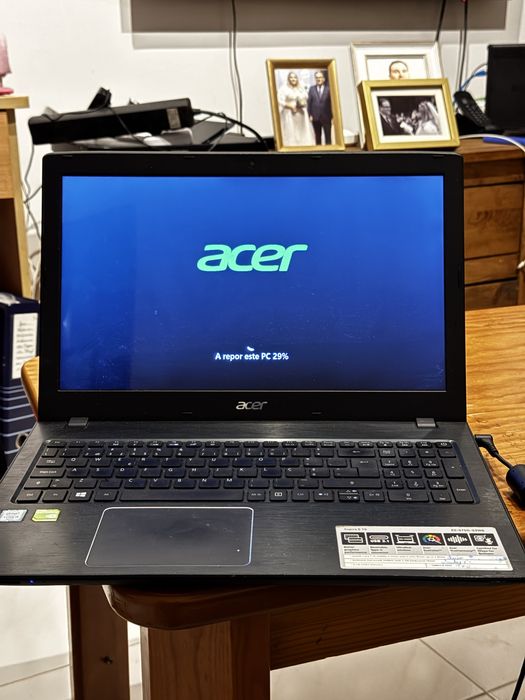 Portátil Acer E5-575G-53W6 com acabamento Premium em alumínio escovado