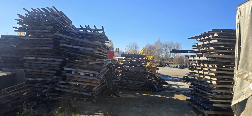 Sprzedam drzewo palety  na opał