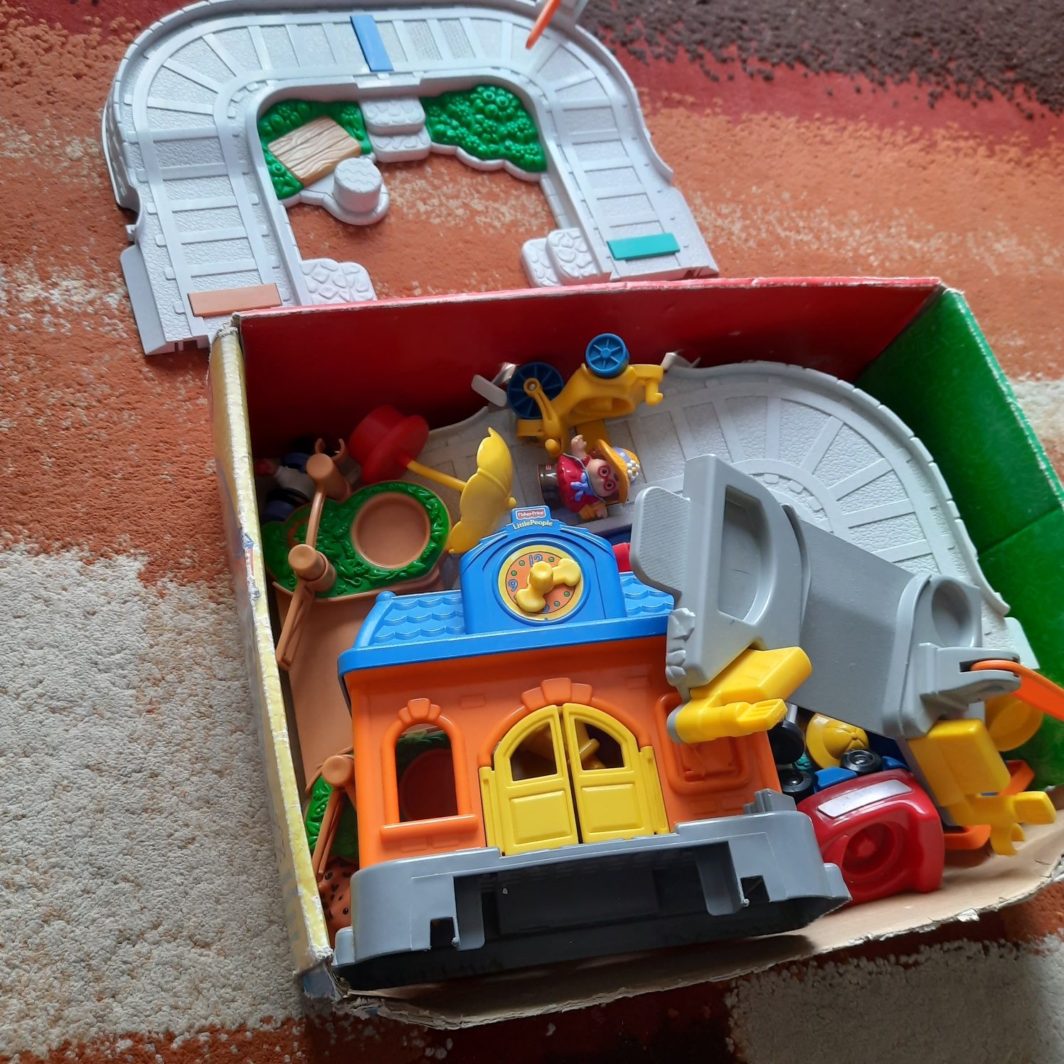 Pociąg fisher price Little People