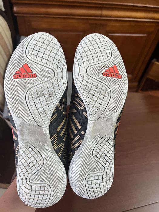 Ténis Adidas Nemeziz Messi