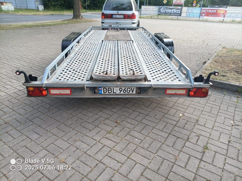Laweta, platforma, przyczepa