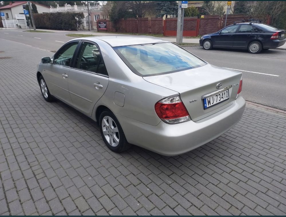 Toyota Camry 2006. 2.5 LPG