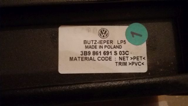 Roleta bagażnika (siatka) passat B5