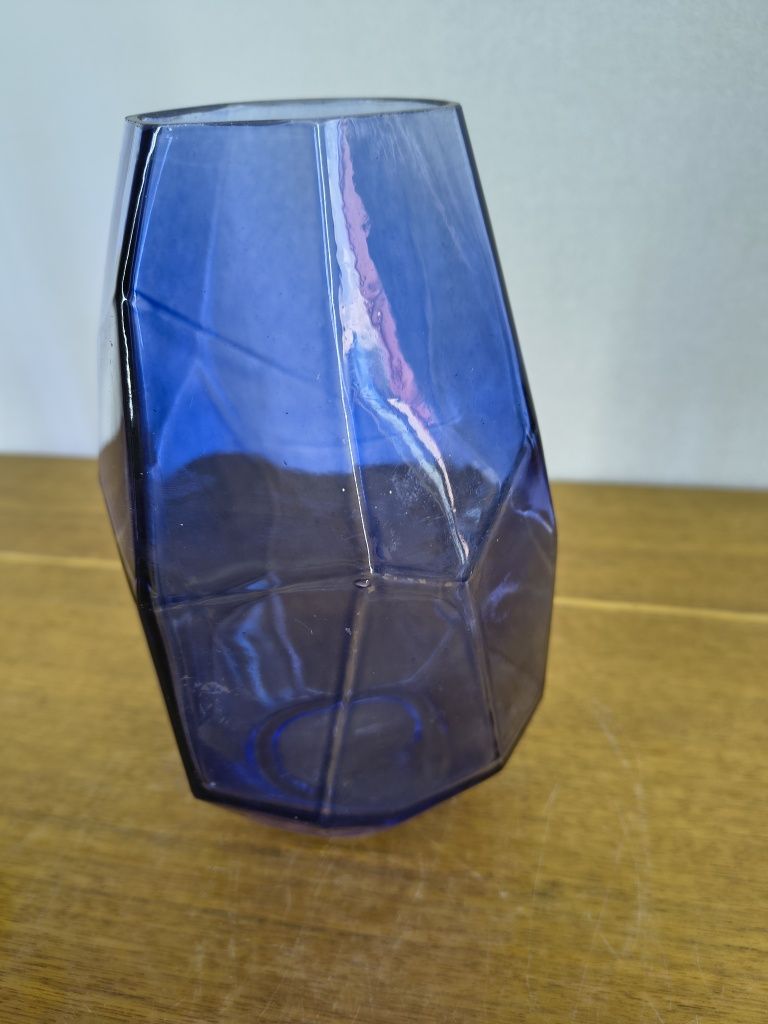 Nowoczesny wazon szklany – geometryczny design – kobaltowy / niebieski