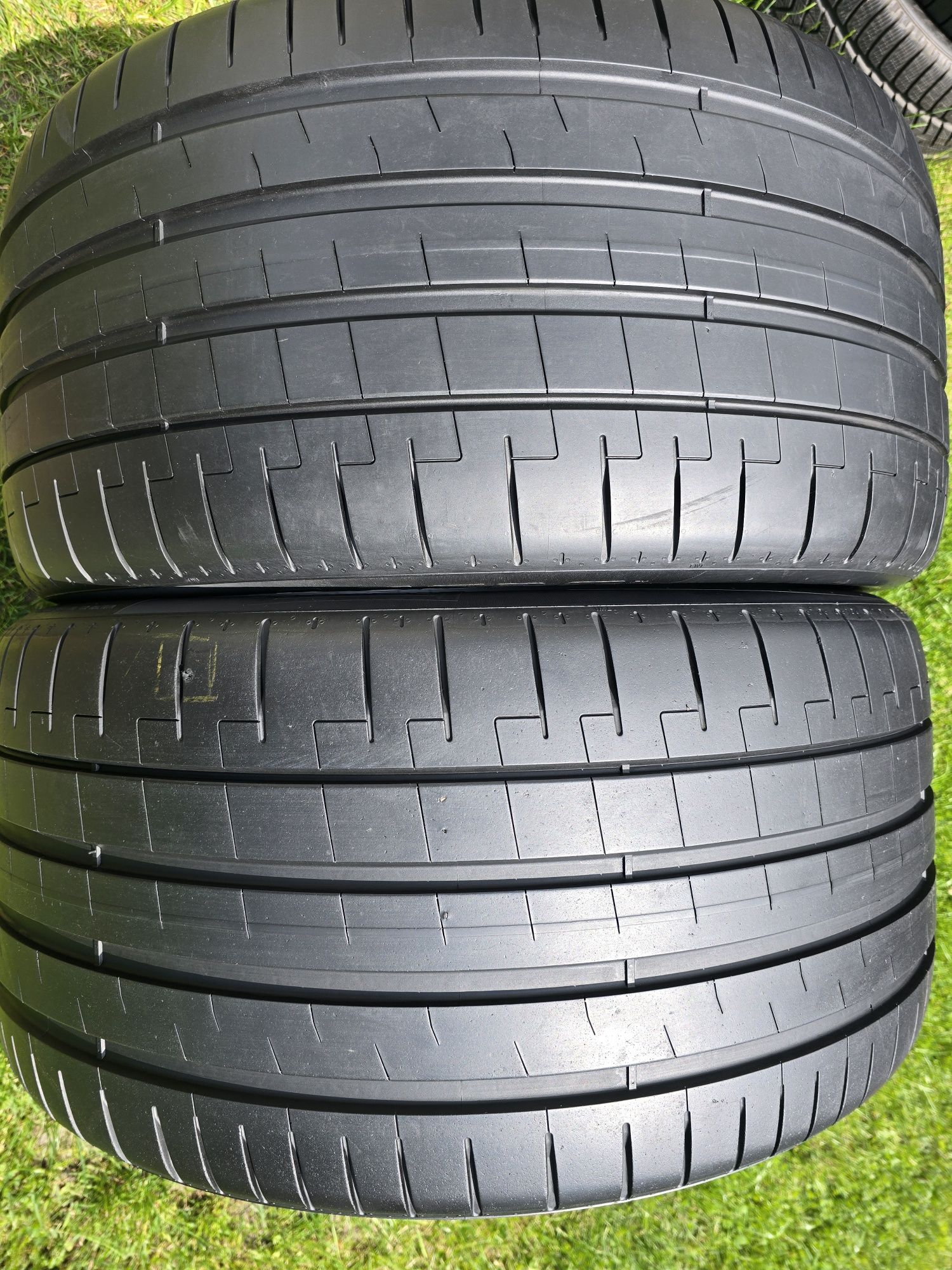 325/35/22 Pirelli pz5 Demo jak nowe 24r. Super para MO hom. Mercedes