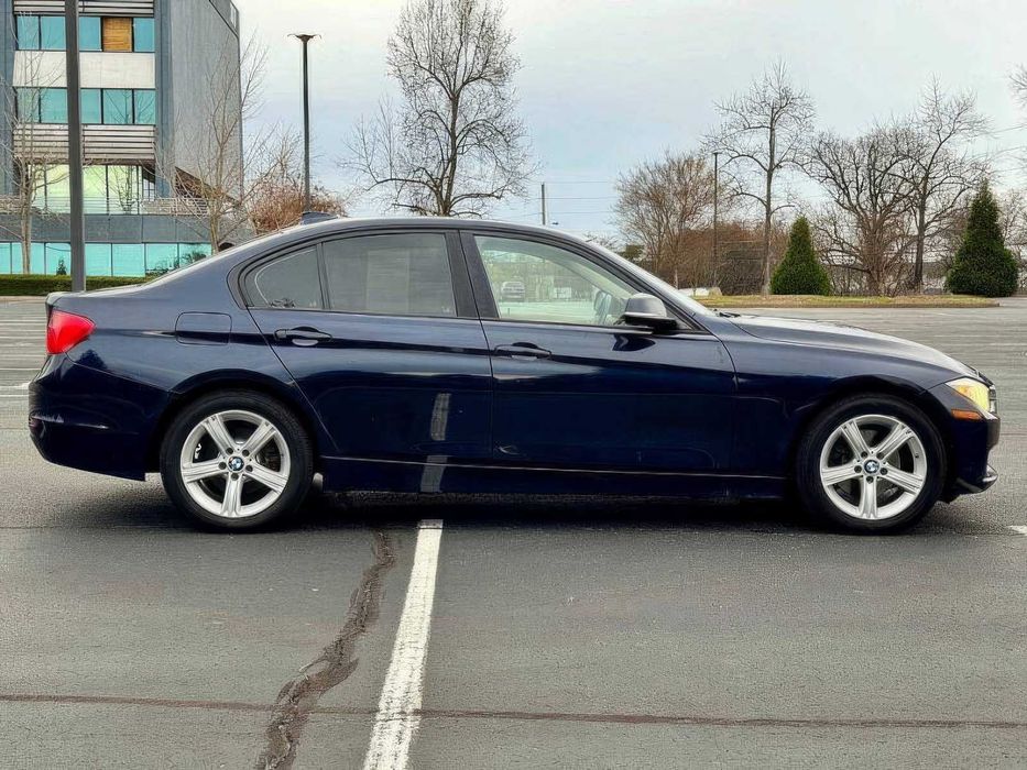 BMW 3 Series 320i      2014