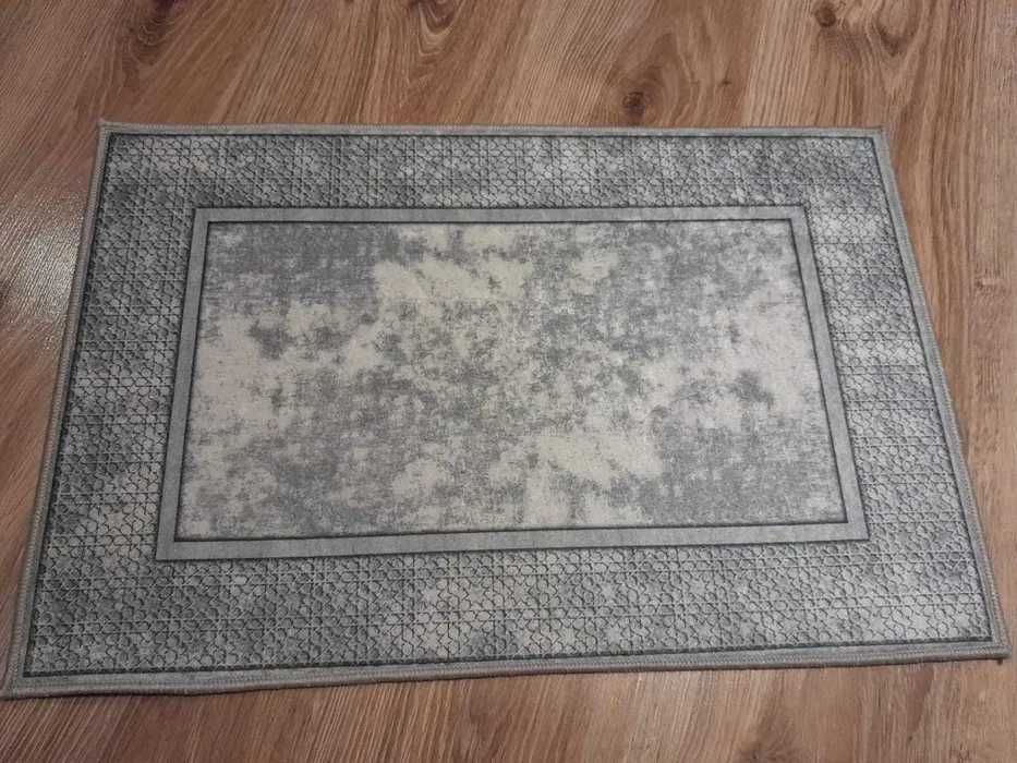 Dywanik do łazienki 60x40 szybka wysyłka