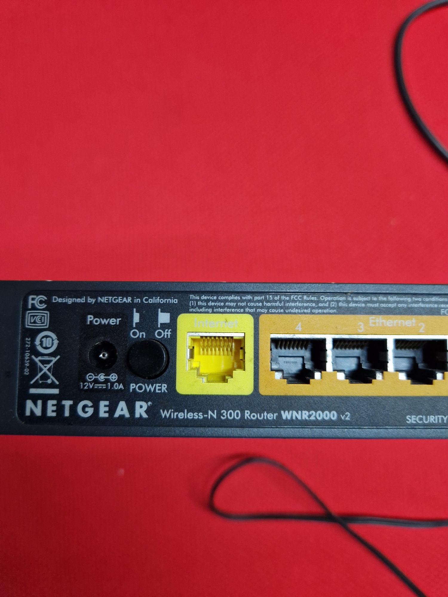 Router Netgear wireless N300 WNR2000 v2