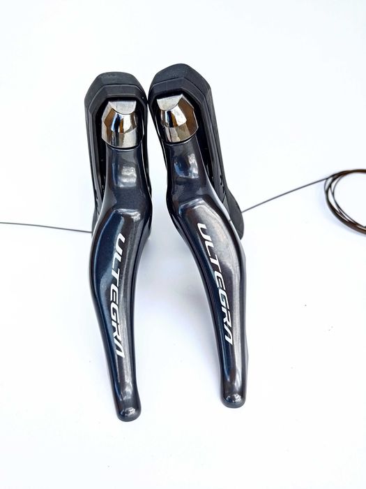 Shimano Ultegra Klamkomanetki ST-R8025 2x11, hamulce , nowe (504)
