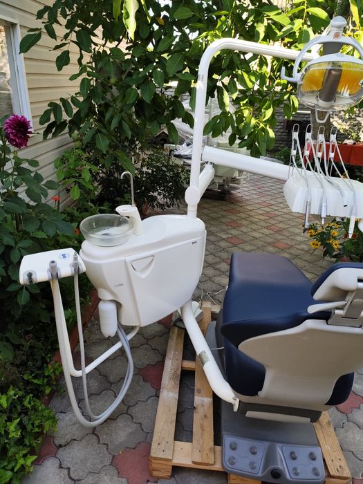 Стоматологическая установка .Стоматологічна установка.