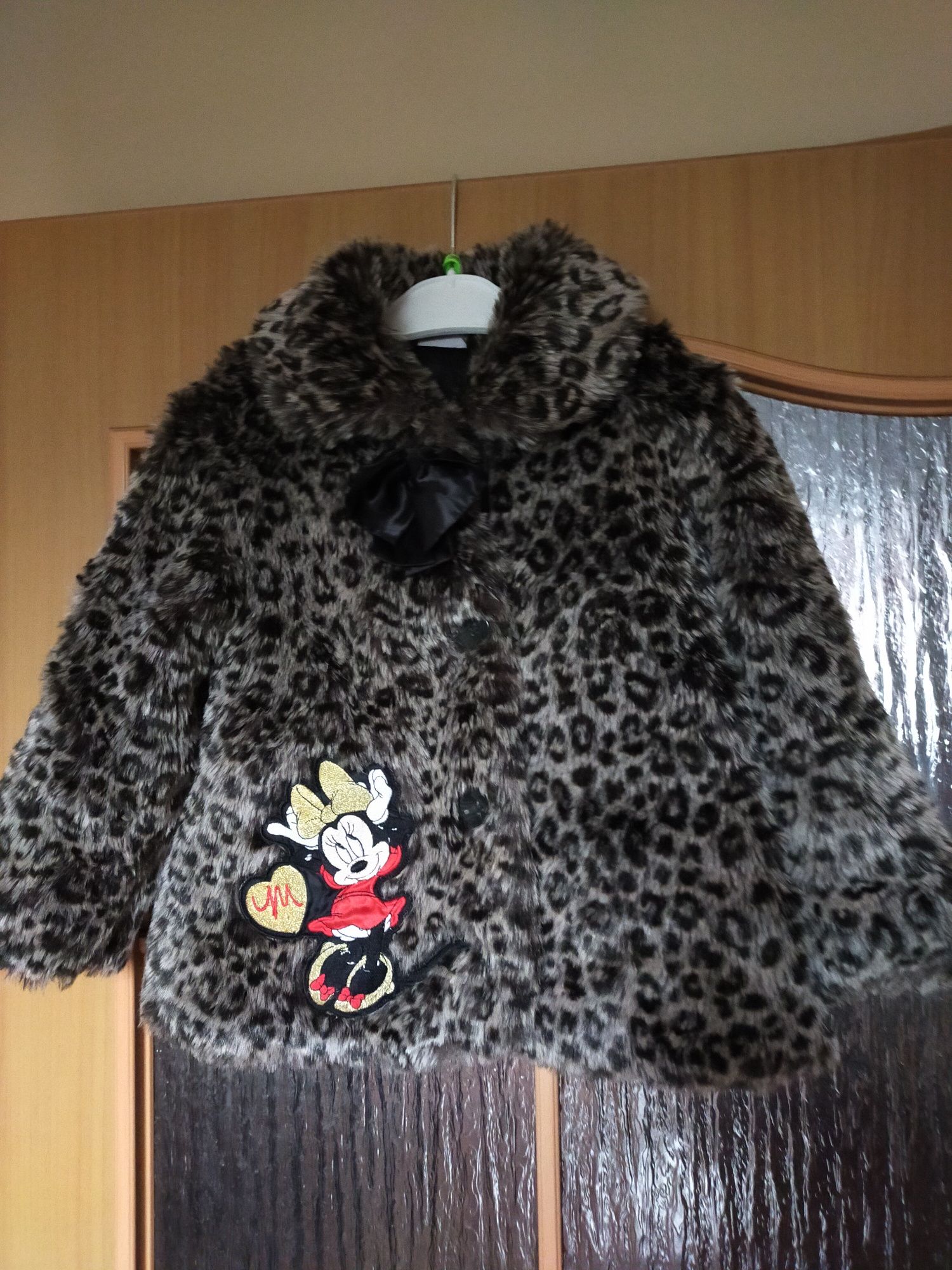 Futro futerko kurtka kurteczka motyw zwierzęcy panterka Disney George