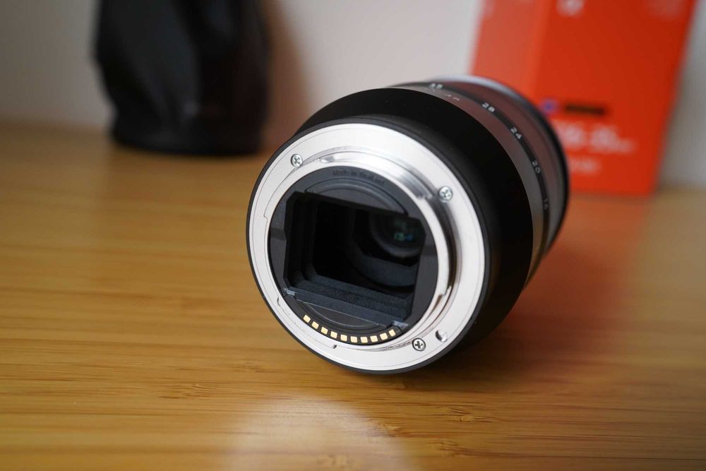 Sony 16-35mm F4 - Vario-Tessar® T* FE 16-35 mm F4 ZA OSS