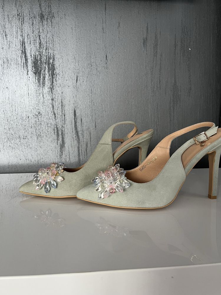 Buty powystawowe szpilki R.Polański