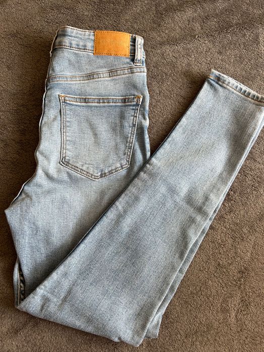 Джинси Bershka super high waist skinny