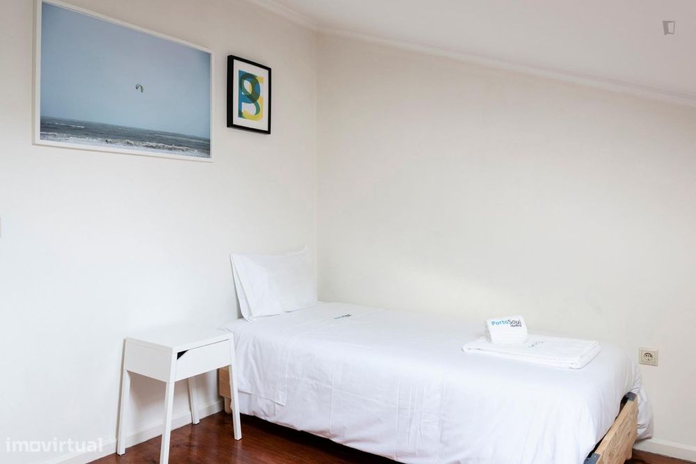 188309 - Quarto com cama de casal em residência