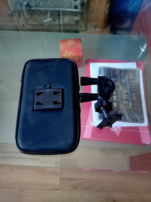 Sprzedam torbę z głowo +uchwyt na telefon