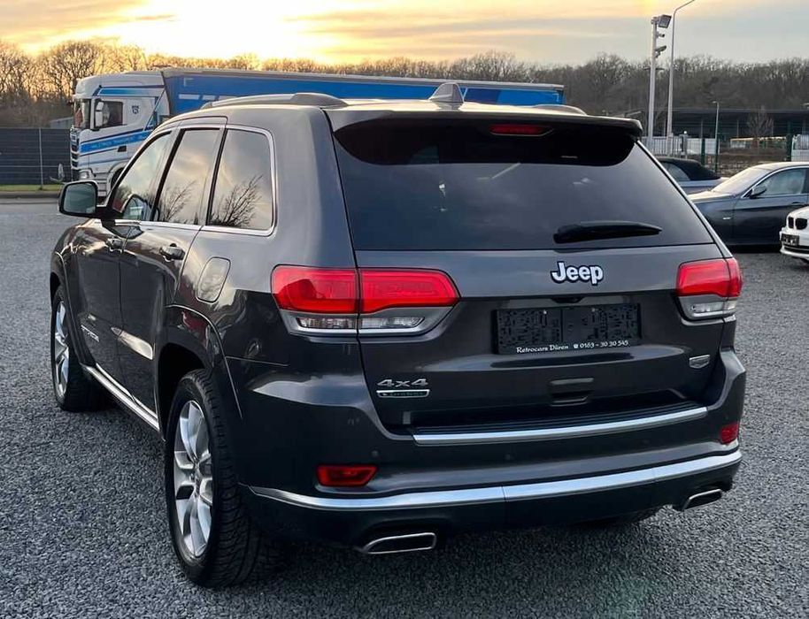 Бампер передній Jeep Grand Cherokee WK2 разборка Джип Гранд Черокі