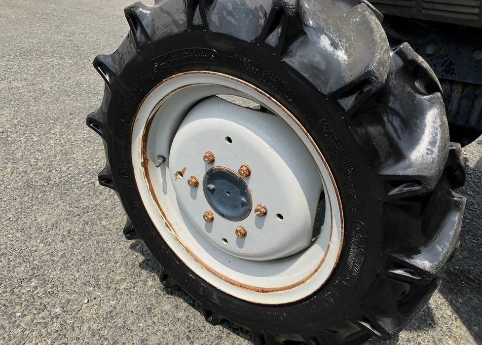 Traktor Iseki TG27F