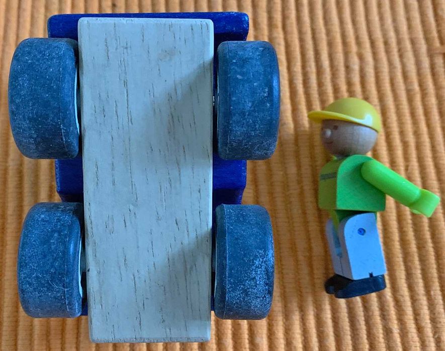 Brinquedo Carro em Madeira, como Novo