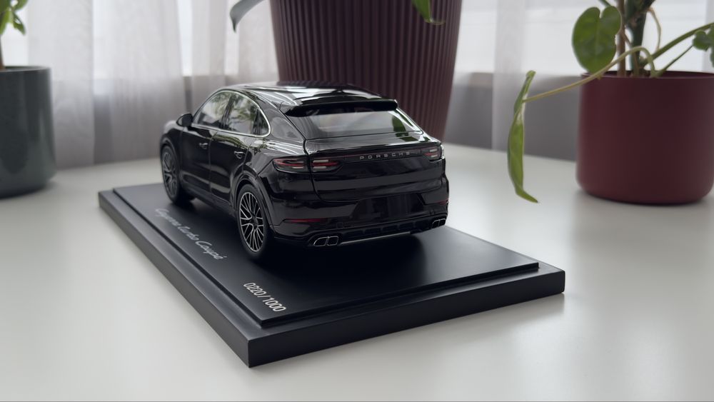 Porsche Cayenne Turbo Coupe - Norev 1:18