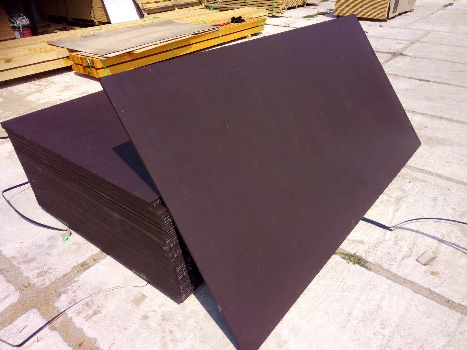 Sklejka antypoślizgow 1250x2500 9  12  15  18  21  24  27 brzoza gat I