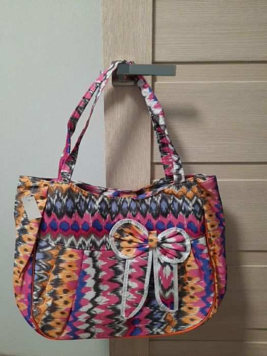 Яркая летняя сумка