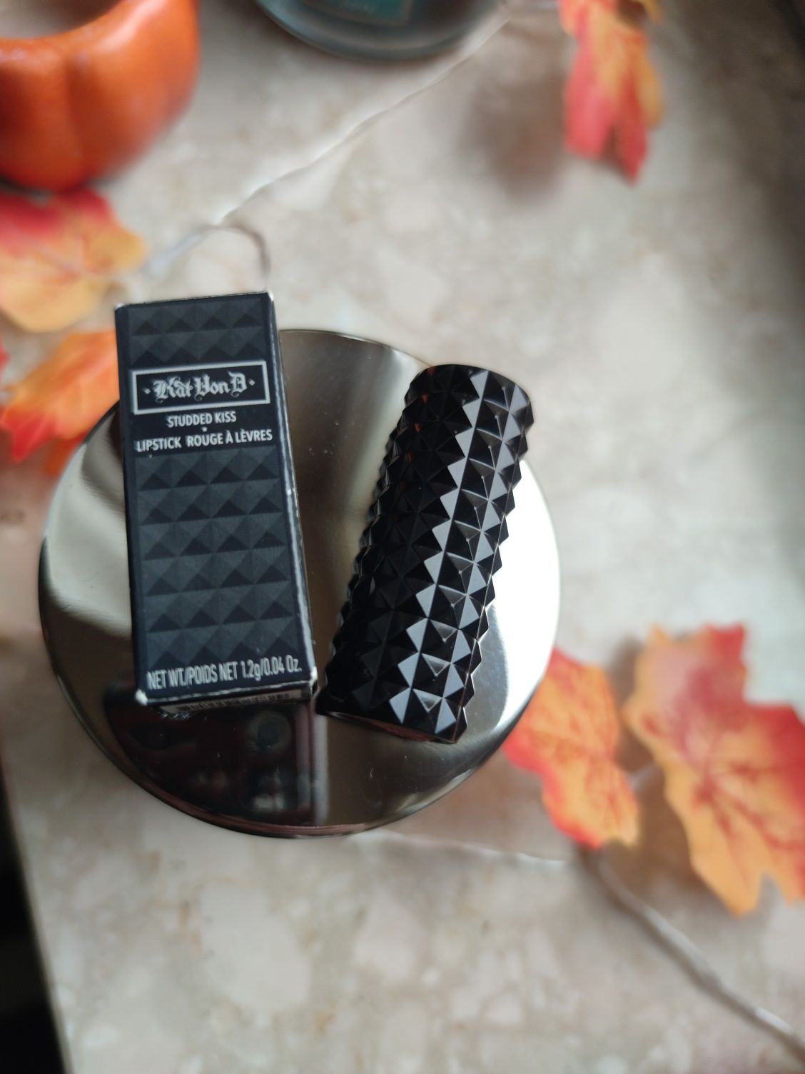 Szminka pomadka Kat von D mini studded lipstick czerwona czerwień