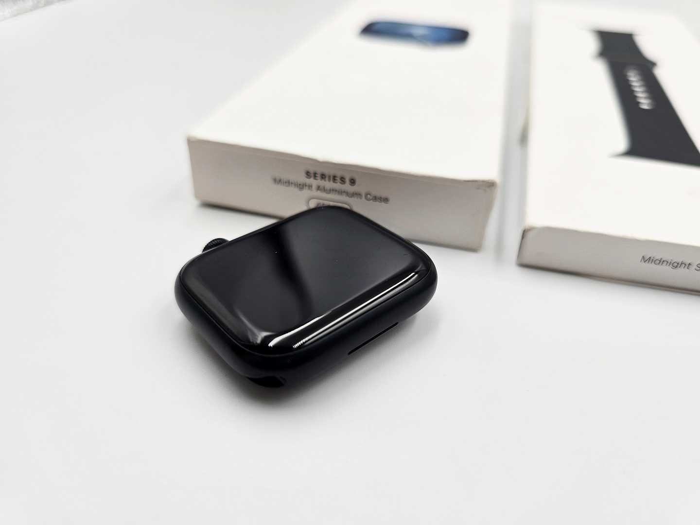 Apple Watch Series 9 45mm A2980 M/L GPS
