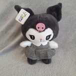 Maskotka Kuromi Hello Kitty w przebraniu