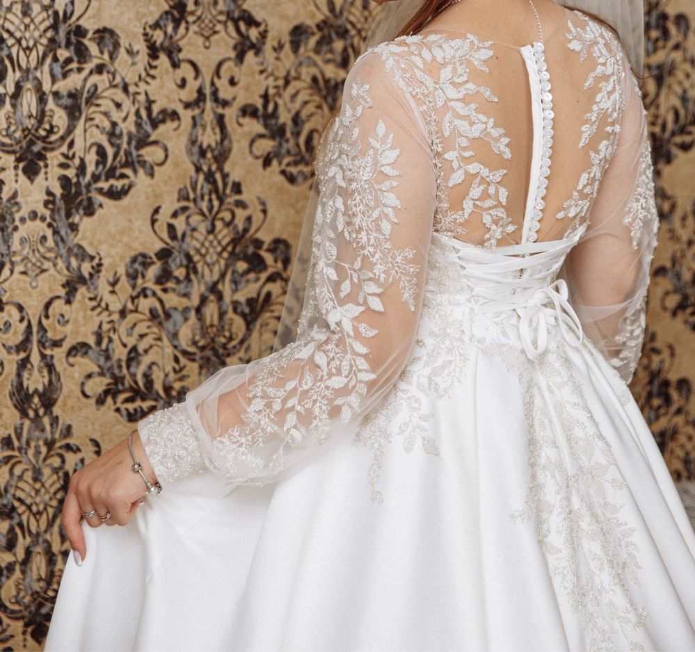 Весільна сукня, розмір 46-48
