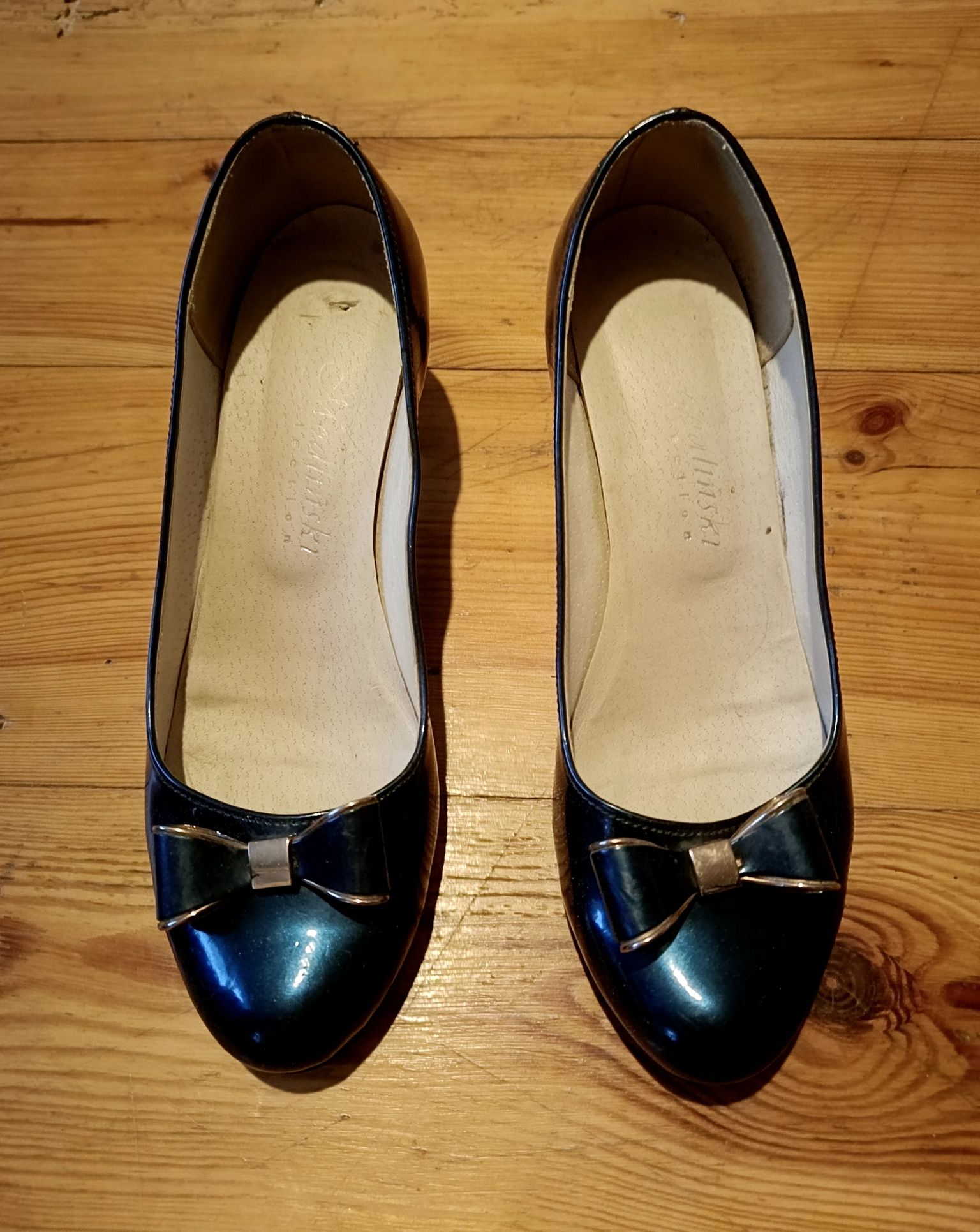 Buty na obcasie Modliński