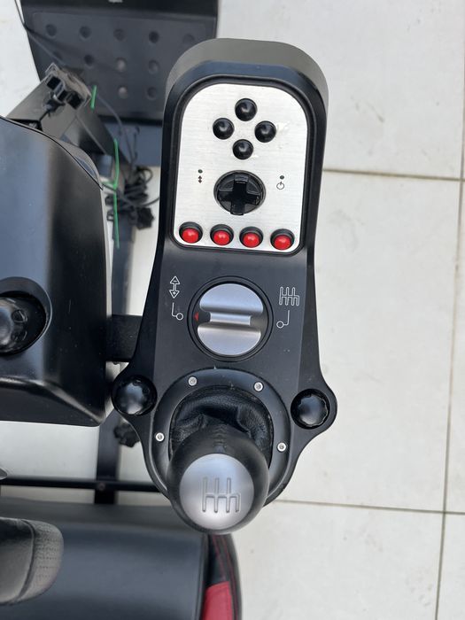G25 c/ pedais e shift pad