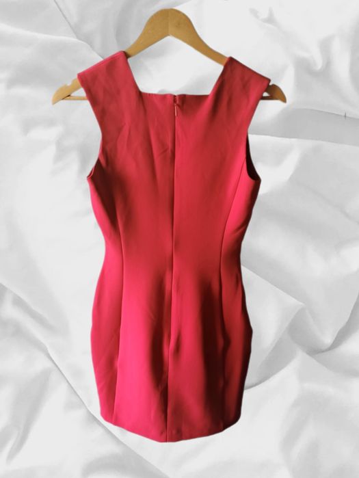 Klasyczna dopasowana sukienka Mango | rozmiar XS