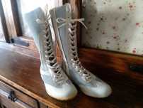 Botas de senhora que nunca foram usada