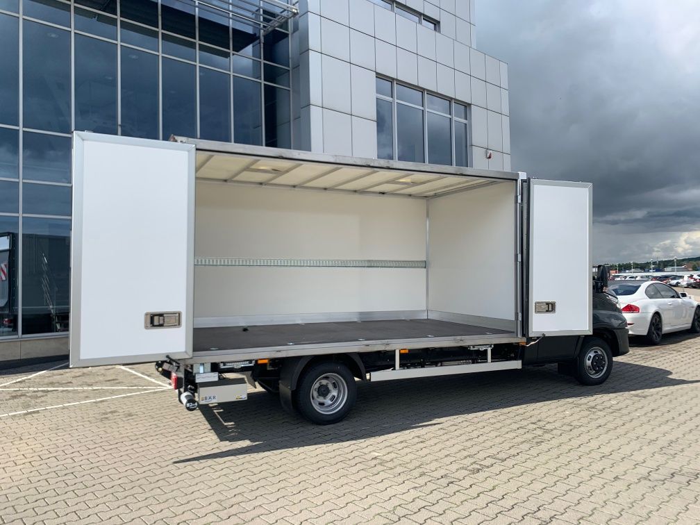 Transport przewozy krajowe bus z Windą