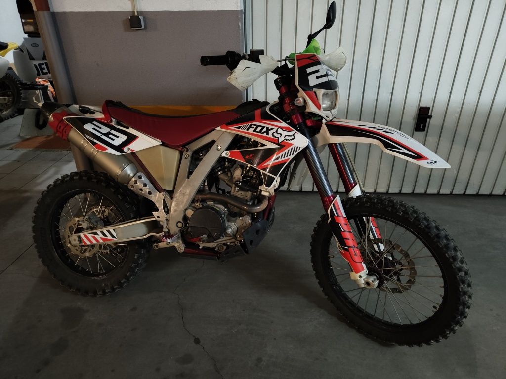 AJP PR5 250 Matriculada de 2016
