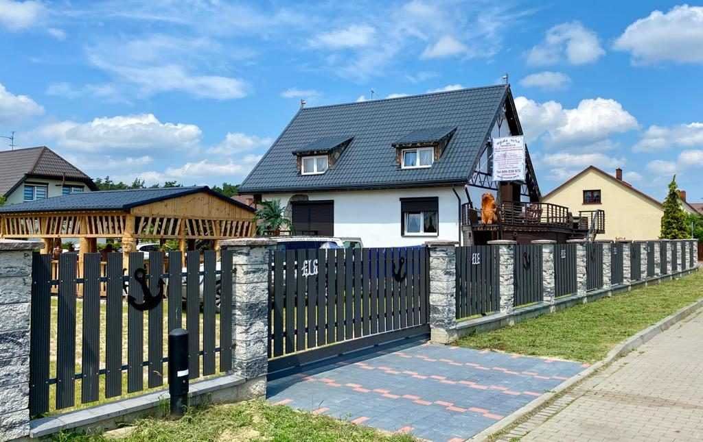 Noclegi, pokoje gościnne ŚLESIN.