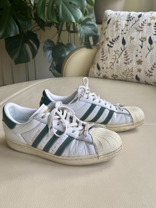 Adidas skora 43 2/3