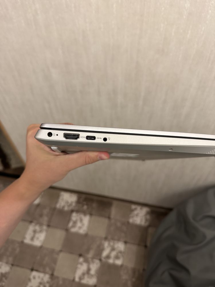 Ноутбук lenovo ideapad 5 сенсорний!
