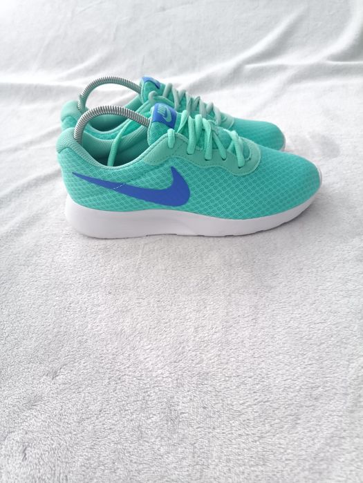 Женские кроссовки Nike р37.5-38